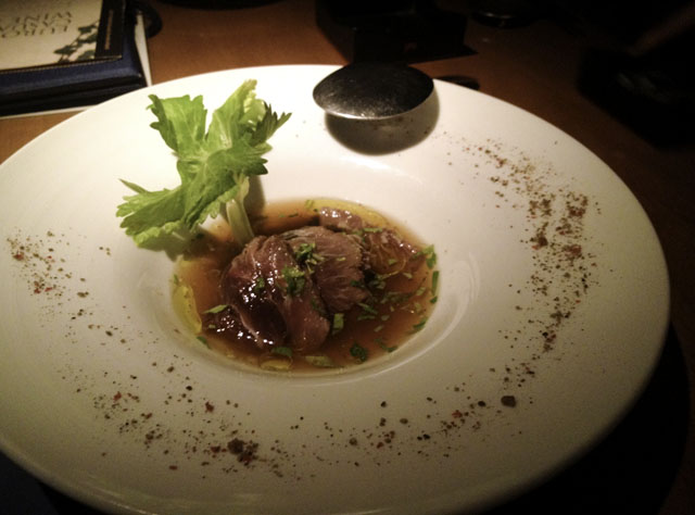 堀江ブルーのマグロのほほ肉の炙りの写真